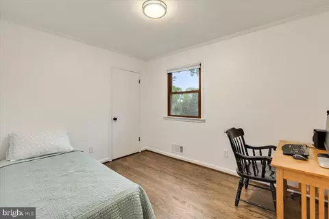 Bedroom - 6225 Kellogg Dr, Mclean, VA 22101 photo 4 of 8