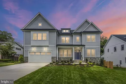 6716 Van Fleet Dr, Mclean, VA 22101