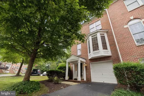 4190 Lower Park Dr, Fairfax, VA 22030