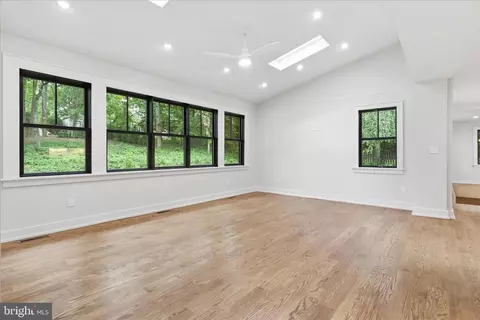 Living - 5921 Chesterbrook Rd, Mclean, VA 22101 photo 7 of 9