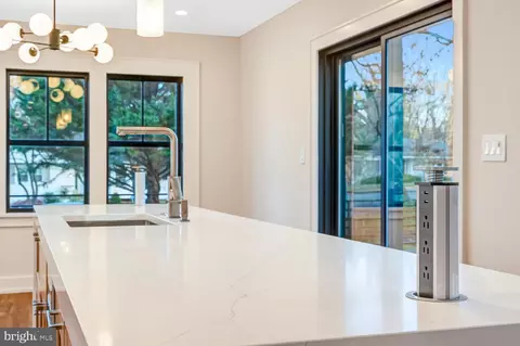 Kitchen - 5921 Chesterbrook Rd, Mclean, VA 22101 photo 5 of 5
