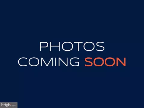 3200 Burgundy Rd, Alexandria, VA 22303