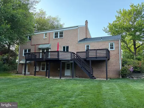 Exterior - 1335 Macbeth St, Mclean, VA 22102 photo 11 of 12