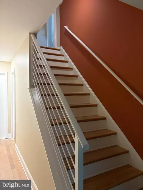 Entry Way - 1335 Macbeth St, Mclean, VA 22102 photo 2 of 2