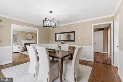 Dining - 1335 Macbeth St, Mclean, VA 22102 photo 4 of 4