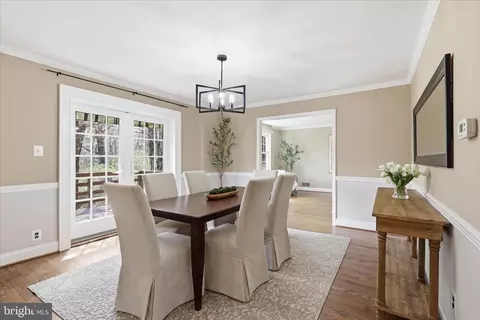 Dining - 1335 Macbeth St, Mclean, VA 22102 photo 2 of 4