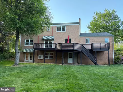 Exterior - 1335 Macbeth St, Mclean, VA 22102 photo 12 of 12
