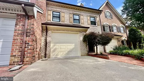 6313 Manchester Way, Alexandria, VA 22304