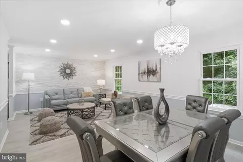 Dining - 9032 Rosewall Ct, Springfield, VA 22152 photo 2 of 3