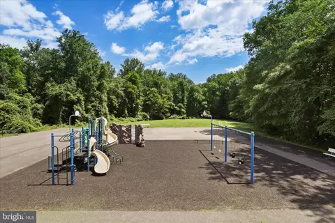 Exterior - 9032 Rosewall Ct, Springfield, VA 22152 photo 16 of 18