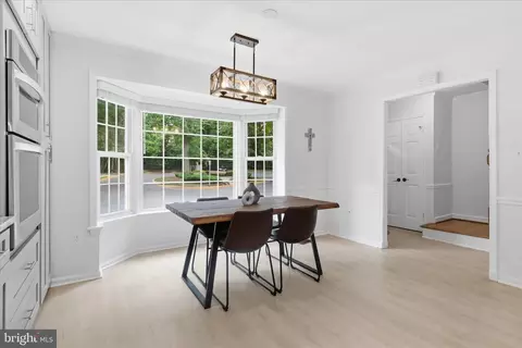 Dining - 9032 Rosewall Ct, Springfield, VA 22152 photo 3 of 3