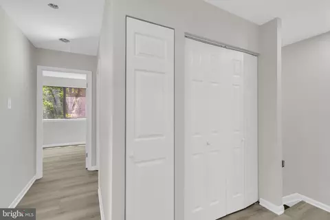 Entry Way - 10669 Spring Oak Ct, Burke, VA 22015 photo 3 of 3