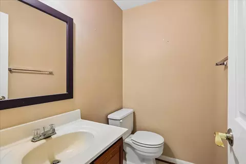 Bath - 7408 Spring Tree Dr, Springfield, VA 22153 photo 7 of 7