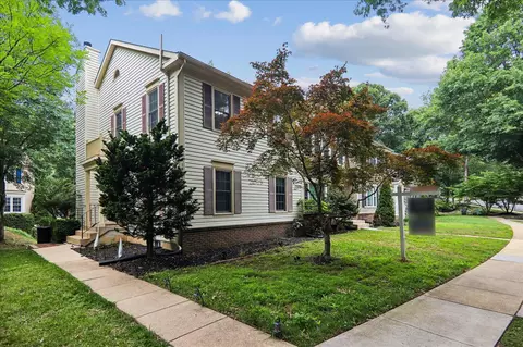 Exterior - 7408 Spring Tree Dr, Springfield, VA 22153 photo 2 of 11