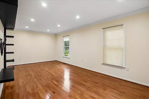 Living - 7408 Spring Tree Dr, Springfield, VA 22153 photo 2 of 7