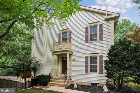 Exterior - 7408 Spring Tree Dr, Springfield, VA 22153 photo 9 of 11