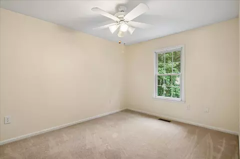 Bedroom - 7408 Spring Tree Dr, Springfield, VA 22153 photo 6 of 8