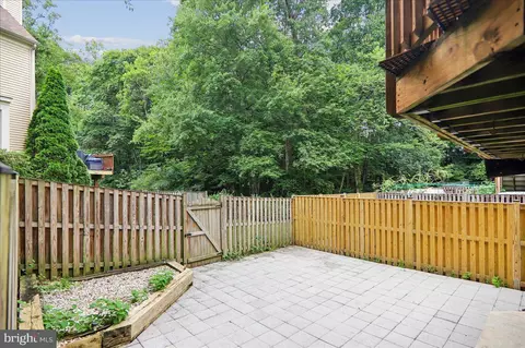 Exterior - 7408 Spring Tree Dr, Springfield, VA 22153 photo 3 of 11