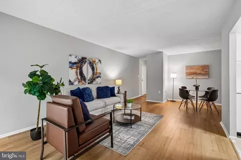 5758 Village Green Dr #D, Alexandria, VA 22309