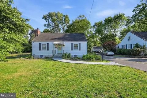 3501 Groveton St, Alexandria, VA 22306