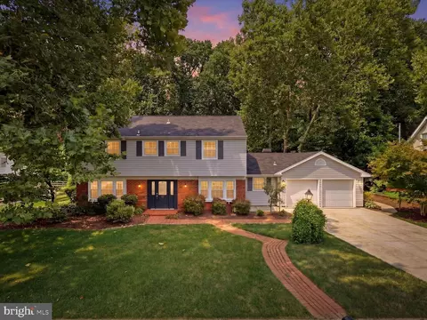 12830 Mount Royal Ln, Fairfax, VA 22033