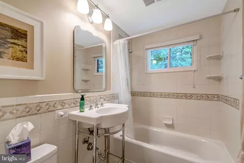 Bath - 8640 Victoria Rd, Springfield, VA 22151 photo 1 of 3