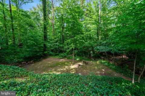 Exterior - 8640 Victoria Rd, Springfield, VA 22151 photo 20 of 22