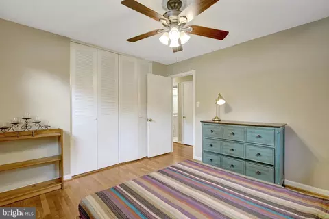 Bedroom - 8640 Victoria Rd, Springfield, VA 22151 photo 7 of 10