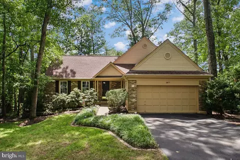 1877 Post Oak Trl, Reston, VA 20191