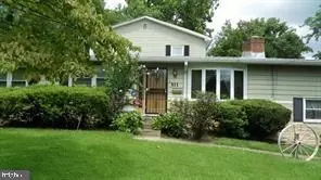 511 Malcolm Rd NW, Vienna, VA 22180