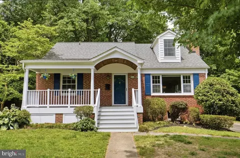 Exterior - 1904 Poole Ln, Mclean, VA 22101 photo 1 of 5