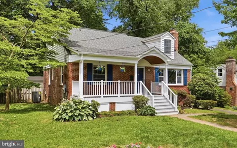 1904 Poole Ln, Mclean, VA 22101