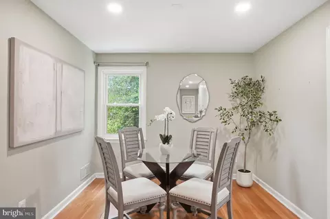 Dining - 1904 Poole Ln, Mclean, VA 22101 photo 4 of 4