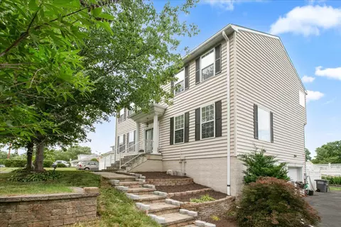 4724 Pole Rd, Alexandria, VA 22309