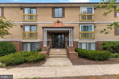8384 Brockham Dr #29/84K, Alexandria, VA 22309