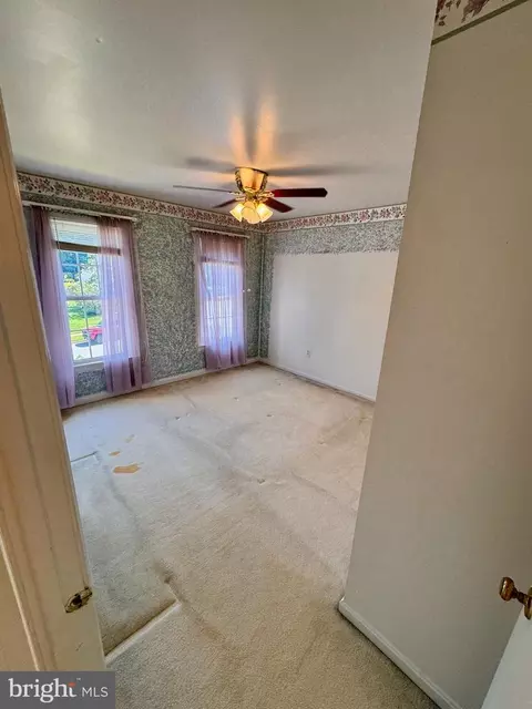 Bedroom - 8016 Rockwood Ct, Springfield, VA 22153 photo 4 of 5