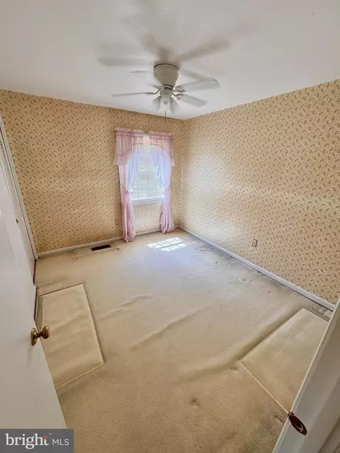 Bedroom - 8016 Rockwood Ct, Springfield, VA 22153 photo 3 of 5