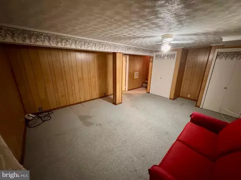 Living - 8016 Rockwood Ct, Springfield, VA 22153 photo 7 of 7
