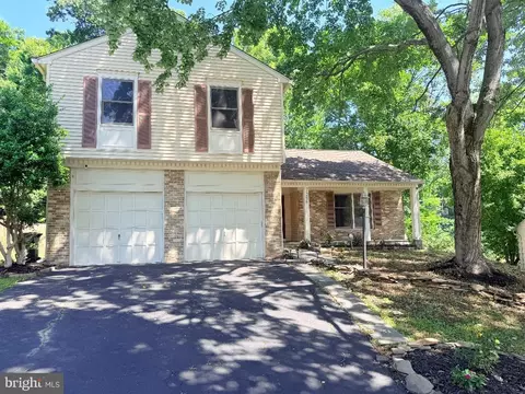 7594 Woodstown Dr, Springfield, VA 22153