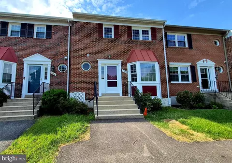 7106 Snug Harbor Ct, Alexandria, VA 22315