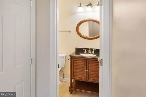 Entry Way - 11172 Glade Dr, Reston, VA 20191 photo 2 of 7