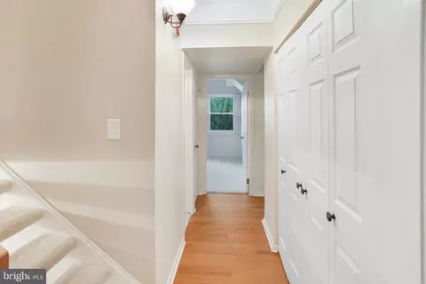 Entry Way - 11172 Glade Dr, Reston, VA 20191 photo 3 of 7