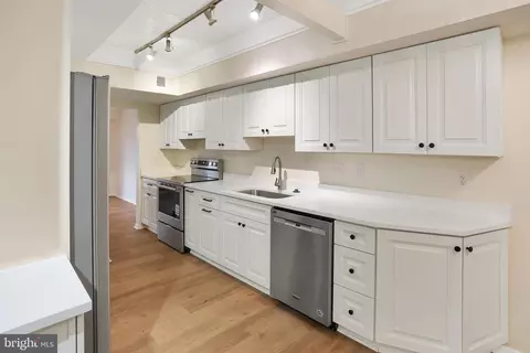 Kitchen - 11172 Glade Dr, Reston, VA 20191 photo 1 of 2