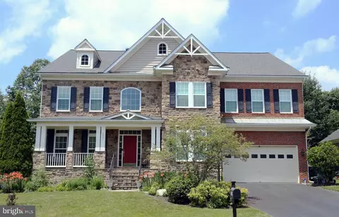 7532 Red Hill Dr, Springfield, VA 22153