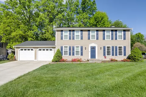 6600 Crayford St, Burke, VA 22015