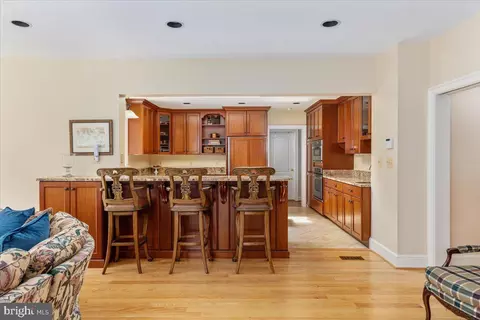 Kitchen - 7131 Woodland Dr, Springfield, VA 22151 photo 5 of 6