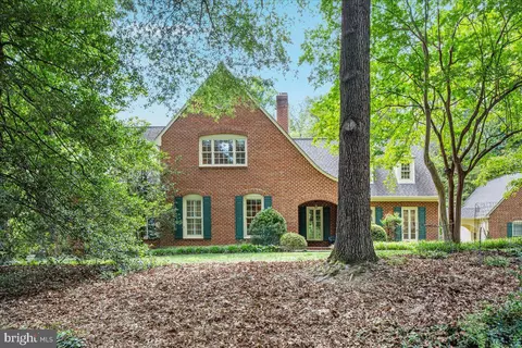 Exterior - 7131 Woodland Dr, Springfield, VA 22151 photo 27 of 31