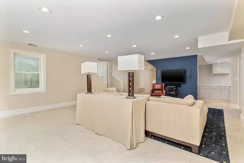 Other - 7131 Woodland Dr, Springfield, VA 22151 photo 11 of 14