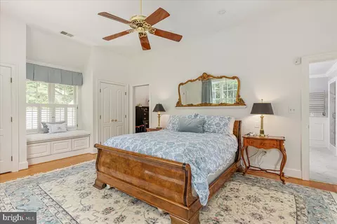 Bedroom - 7131 Woodland Dr, Springfield, VA 22151 photo 4 of 9