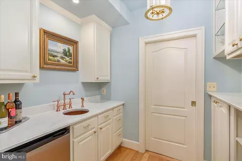 Other - 7131 Woodland Dr, Springfield, VA 22151 photo 2 of 14